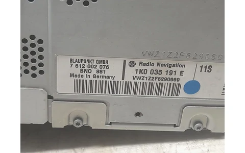 Radio cd 1k0035191E Volkswagen Touran 1 (facelift) (2006 - 2010) - imagine 3