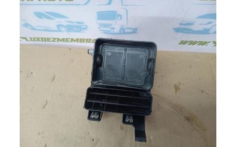 Grila ventilatie bord 1t0819704b Volkswagen Touran 1 (facelift) (2006 - 2010) - imagine 2