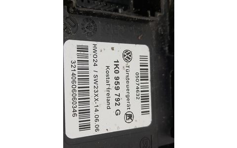 Motoras geam dreapta spate 1k0959792G Volkswagen Touran 1 (facelift) (2006 - 2010) - imagine 3