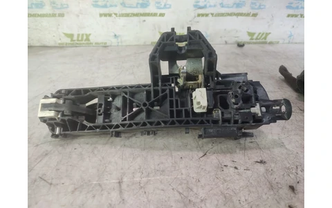 Maner exterior Mercedes Benz C-Class W204/S204 (2007 - 2012) - imagine 2
