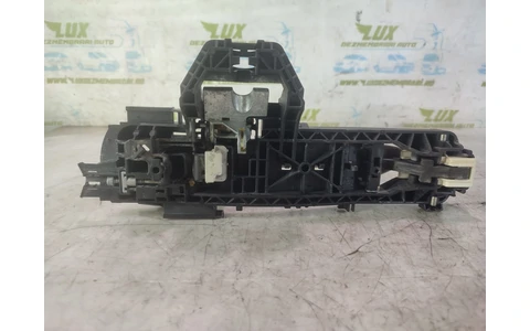 Maner exterior Mercedes Benz C-Class W204/S204 (2007 - 2012) - imagine 2