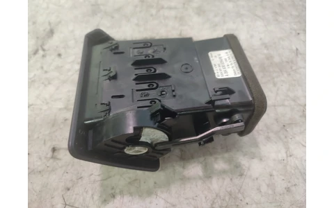 Grila ventilatie bord A2048300254 Mercedes Benz C-Class W204/S204 (2007 - 2012) - imagine 2