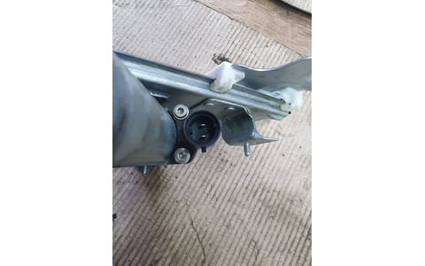 Macara geam dreapta spate 8200733832e Dacia Duster 1 (facelift) (2013 - 2017) - imagine 3