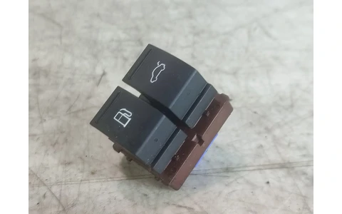 Buton portbagaj 3c0959903b Volkswagen Passat CC 1 (facelift) (2012 - 2017) - imagine 2