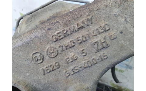 Fuzeta stanga spate 7h0501413d Volkswagen Transporter T5 (2003 - 2009) - imagine 4