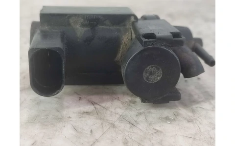 Supapa vacuum 059906628b Audi A6 4F/C6 (2004 - 2008) - imagine 2