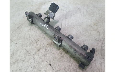 Rampa injectoare 059130089aa Audi A6 4F/C6 (2004 - 2008) - imagine 2