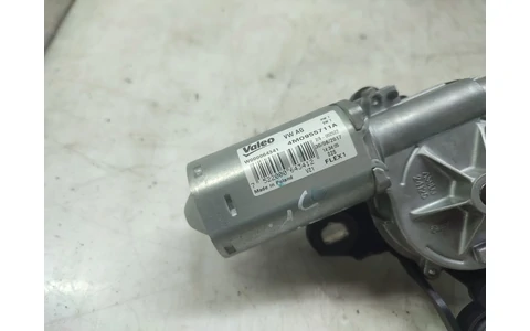 Motoras stergator haion 4m0955711aa Audi A4 B9 (2015 - 2020) - imagine 2