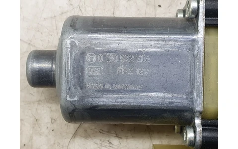 Motoras geam dreapta fata 8w0959802 Audi A4 B9 (2015 - 2020) - imagine 3