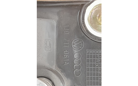 Timonerie manuala 5 trepte 1J0711061A Volkswagen Golf 4 (1997 - 2006) - imagine 3