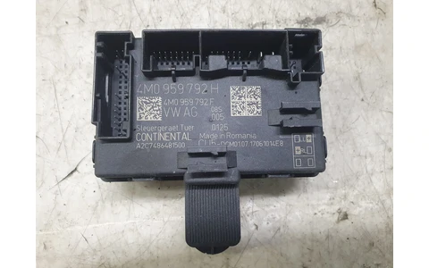 Modul confort usa fata dreapta 4m0959792h Audi A4 B9 (2015 - 2020) - imagine 2