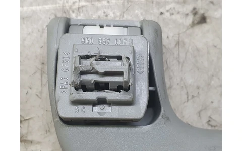 Maner plafon 8r0857607h Audi A4 B9 (2015 - 2020) - imagine 2
