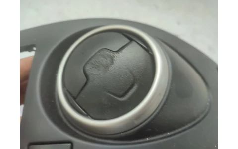 Grila ventilatie bord p10381a77100 Nissan Qashqai 2 J11 (2013 - 2020) - imagine 4