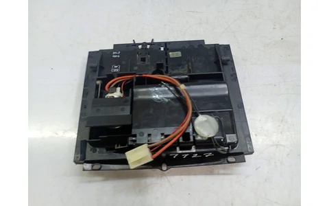 Scrumiera 7l6857961c Volkswagen Touareg 1 (7L) (2002 - 2007) - imagine 4