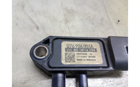 Senzor presiune gaze 076906051A Volkswagen Golf 6 (2008 - 2015) - imagine 3