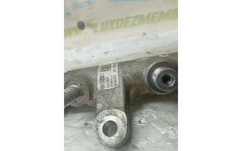 Rampa injectoare 03L089c Volkswagen Golf 6 (2008 - 2015) - imagine 4