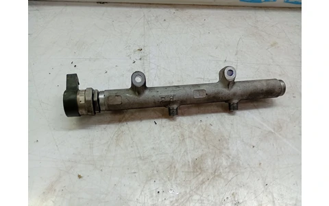 Rampa injectoare 059130090ah Volkswagen Touareg 1 (7L) (2002 - 2007) - imagine 2
