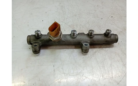 Rampa injectoare 059130089ah Volkswagen Touareg 1 (7L) (2002 - 2007) - imagine 2