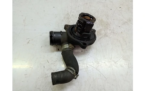 Carcasa termostat Volkswagen Touareg 1 (7L) (2002 - 2007) - imagine 2