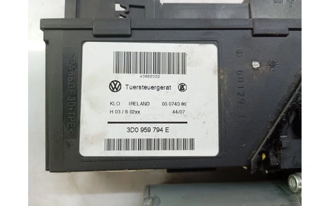 Motoras geam dreapta spate 3d0959794e Volkswagen Touareg 1 (7L) (2002 - 2007) - imagine 4