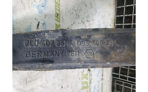 Fuzeta stanga fata 7L0407257a Volkswagen Touareg 1 (7L) (2002 - 2007) - imagine 3