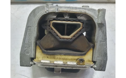 Suport motor 5q0199262de Skoda Octavia 3 (facelift) (2017 - 2020) - imagine 4