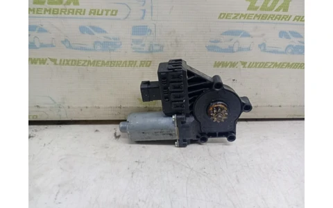 Motoras geam dreapta fata 0130821989 Opel Astra H (2004 - 2007) - imagine 2