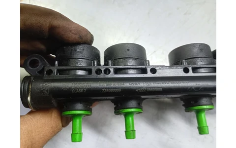 Rampa injectoare - Imagine 2
