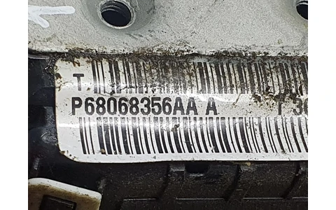 Broasca dreapta spate P68068356AA Jeep Compass 1 (facelift) (2011 - 2013) - imagine 3