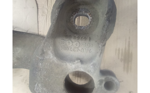 Suport cutie viteze 8E0399263AL Audi A4 B7 (2004 - 2008) - imagine 3