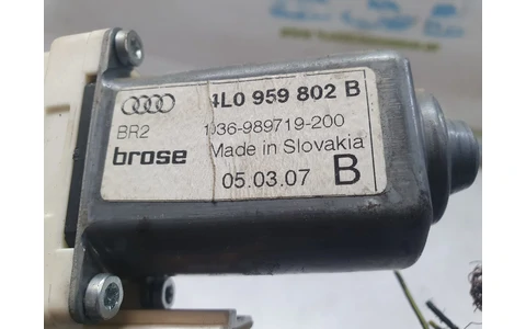 Motoras geam dreapta fata 4L0959802b Audi Q7 4L (2005 - 2009) - imagine 3
