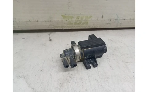 Electrovalva vacuum 1J0906627 Volkswagen Passat B5.5 (facelift) (2000 - 2005) - imagine 2
