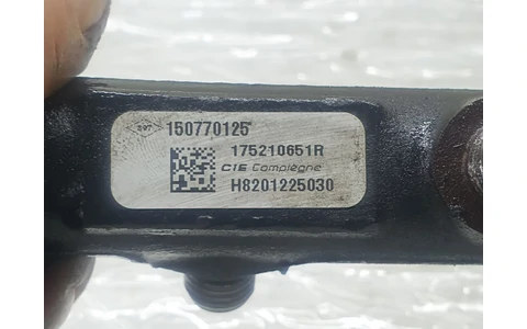 Rampa injectoare 175210651R Nissan Qashqai 2 J11 (2013 - 2020) - imagine 3