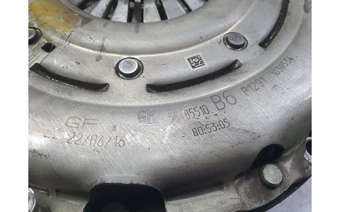 Kit ambreiaj volanta cu masa dubla 55485510 Opel Astra K (2015 - 2020) - imagine 3