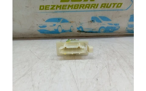 Rezistenta trepte 3r0k1r17kr35k Dacia Duster 1 (facelift) (2013 - 2017) - imagine 4