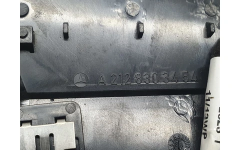 Grila ventilatie bord Mercedes Benz E-Class W212 (2009 - 2013) - imagine 4