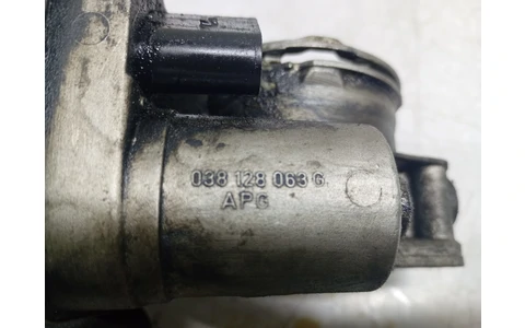 Clapeta acceleratie 038128063G Volkswagen Golf 5 (2003 - 2009) - imagine 4