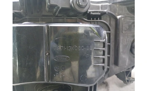 Far dreapta 7s71-13k060-bb Ford Mondeo MK4 (2007 - 2010) - imagine 2