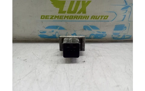 Releu bujii incandescente 110678071r Dacia Duster 1 (facelift) (2013 - 2017) - imagine 3