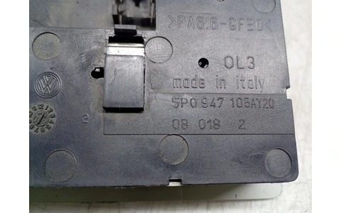 Plafoniera 5P0947105AY20 Seat Leon 2 (1P) (2005 - 2009) - imagine 3