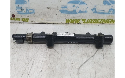 Rampa injectoare 9685297580-02 Ford Focus 3 (2011 - 2015) - imagine 2