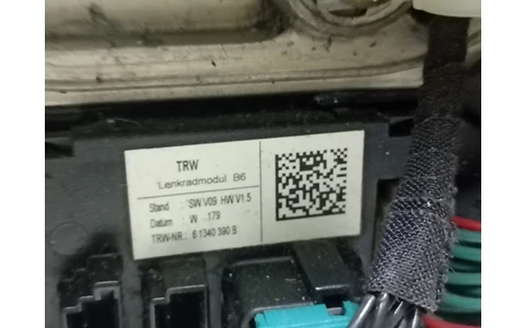 Volan in 3 spite 8E0419091K Audi A4 B6 (2000 - 2005) - imagine 3