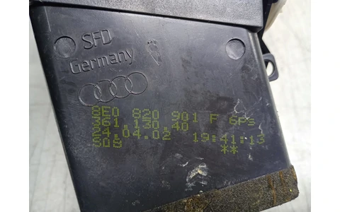 Grila ventilatie bord 8E0820901F Audi A4 B6 (2000 - 2005) - imagine 3