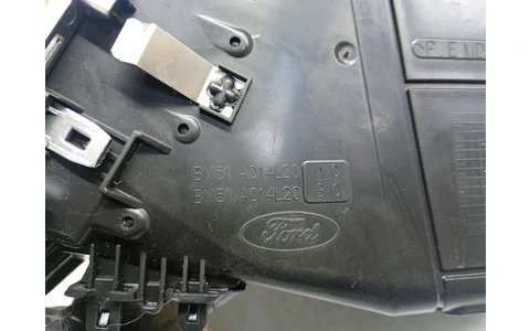 Grila ventilatie bord bm51a014l20 Ford Focus 3 (2011 - 2015) - imagine 2