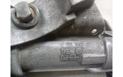 Contact cu cheie 4B0905851C Audi A4 B6 (2000 - 2005) - imagine 2