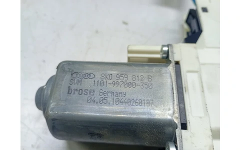 Motoras geam dreapta spate 8k0959812b Audi A6 4F/C6 (facelift) (2008 - 2011) - imagine 3