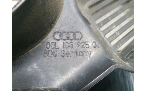 Capac protectie motor 03L103925q Audi A6 4F/C6 (facelift) (2008 - 2011) - imagine 3