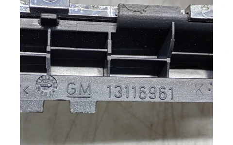 Ornament consola centrala 331985437 Opel Astra H (2004 - 2007) - imagine 3