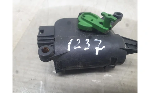 Motoras clapeta mixaj aer 0132801303 Audi A4 B6 (2000 - 2005) - imagine 2