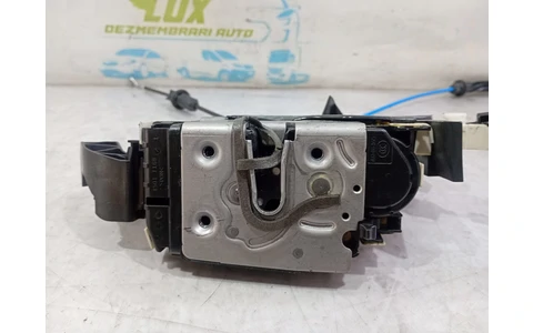 Broasca stanga spate a2047301335 Mercedes Benz C-Class W204/S204 (2007 - 2012) - imagine 2